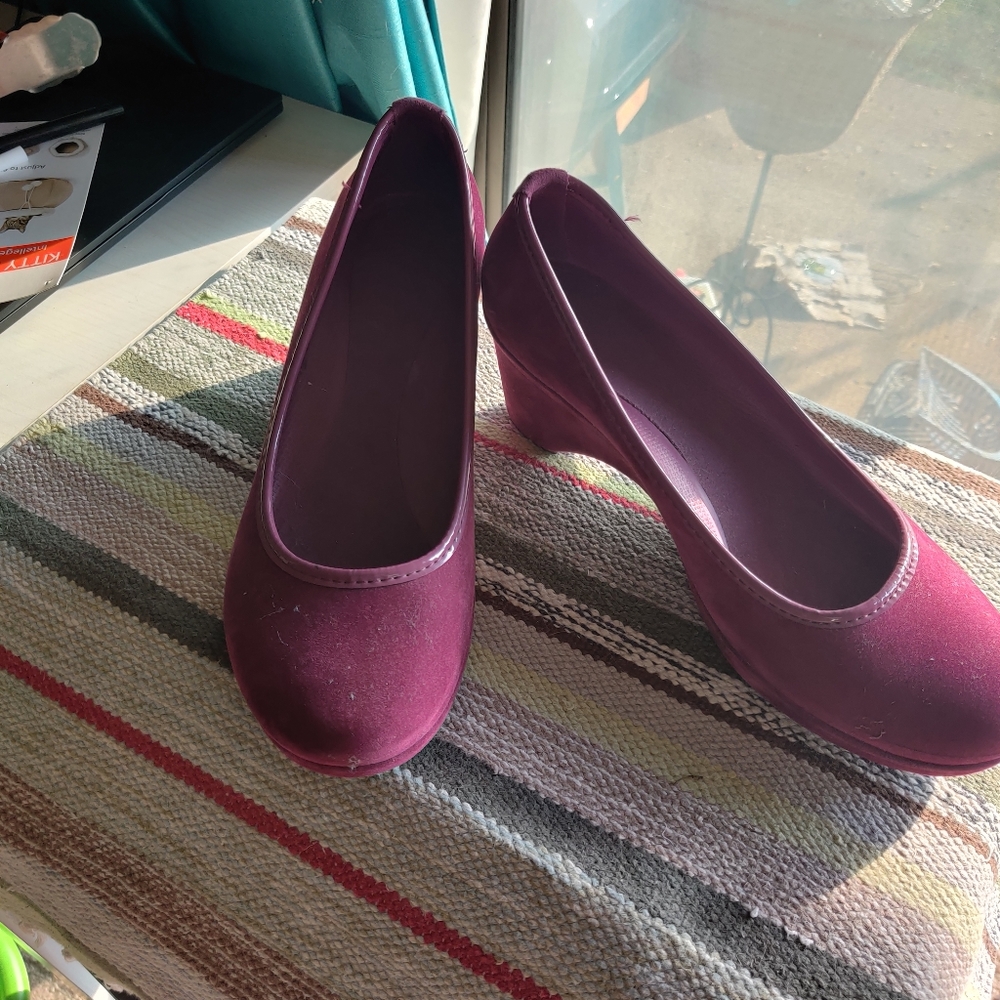 Size 11 Velvet Crocs